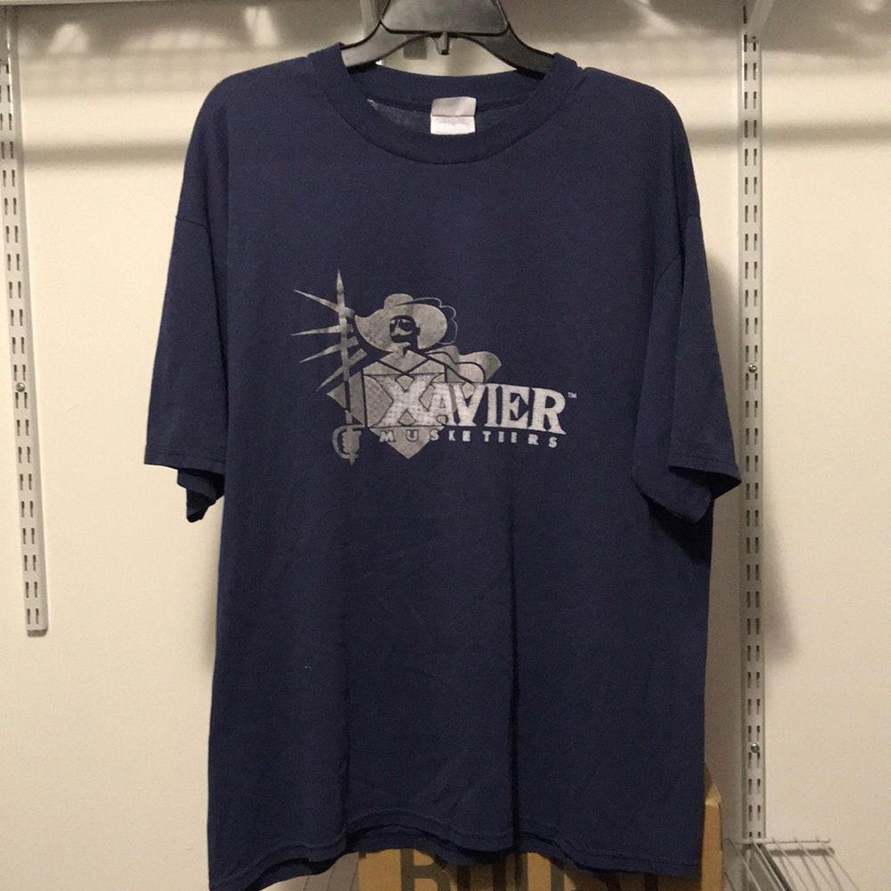 Vintage NCAA Xavier Musketeers T-shirt